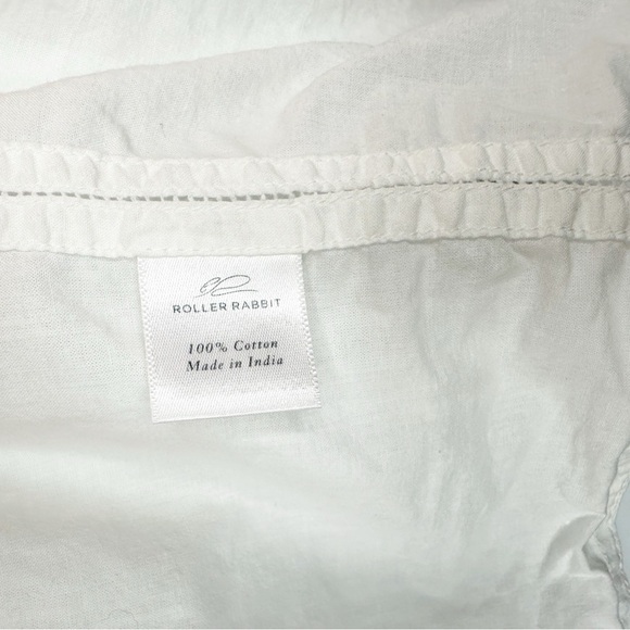 Roller Rabbit Bhopali Mada Smocked Top Size Medium - Picture 4 of 5